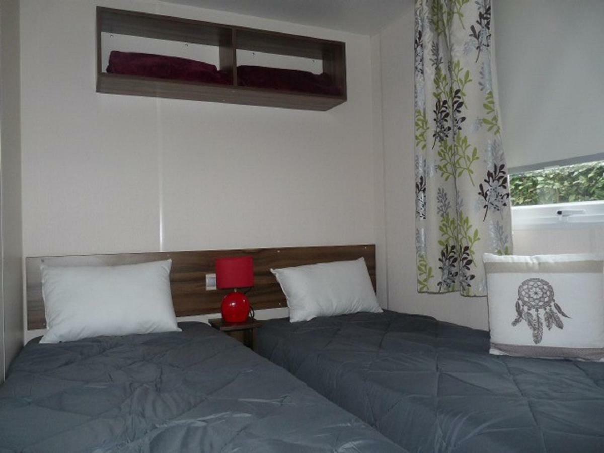 Mobile Home Ht De Gamme Climatise Dans Le Camping **** De La Reserve Gastes ภายนอก รูปภาพ