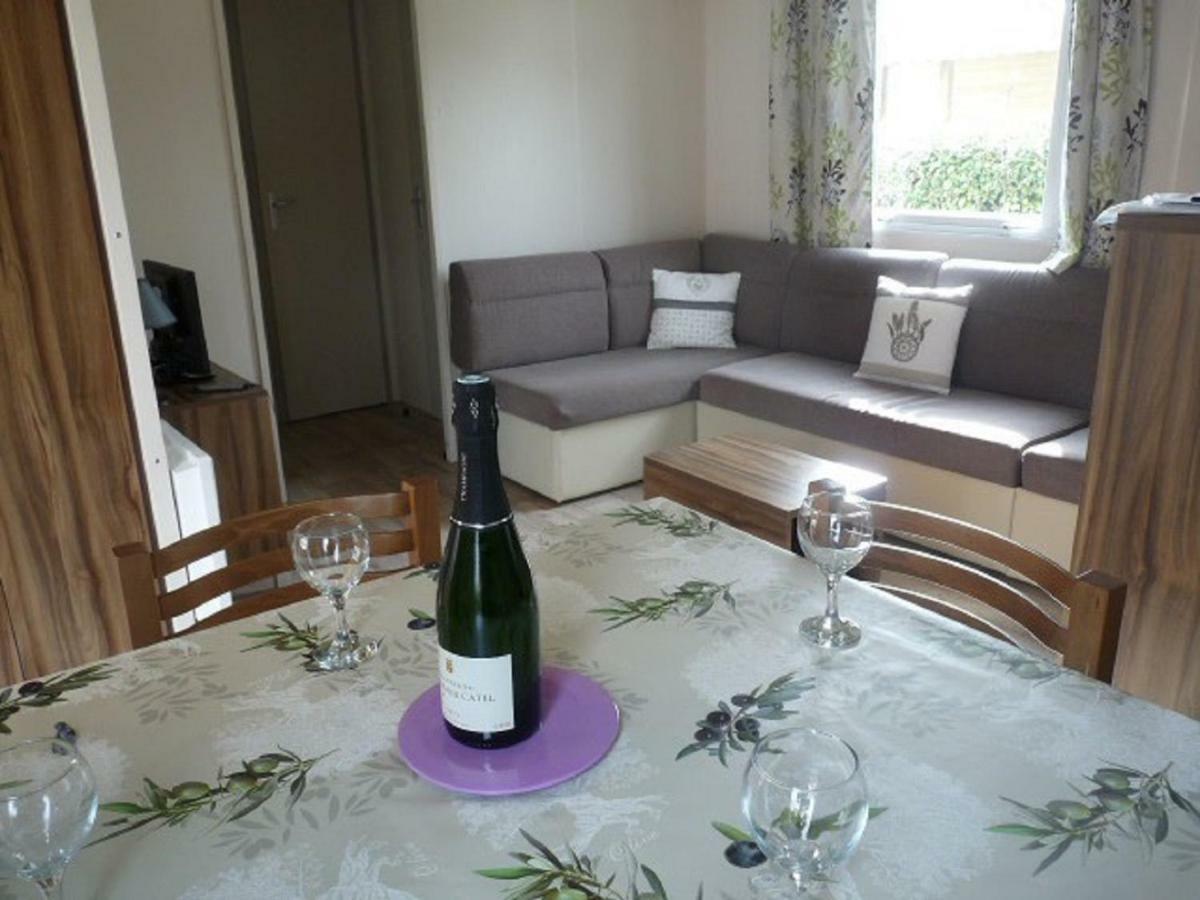 Mobile Home Ht De Gamme Climatise Dans Le Camping **** De La Reserve Gastes ภายนอก รูปภาพ